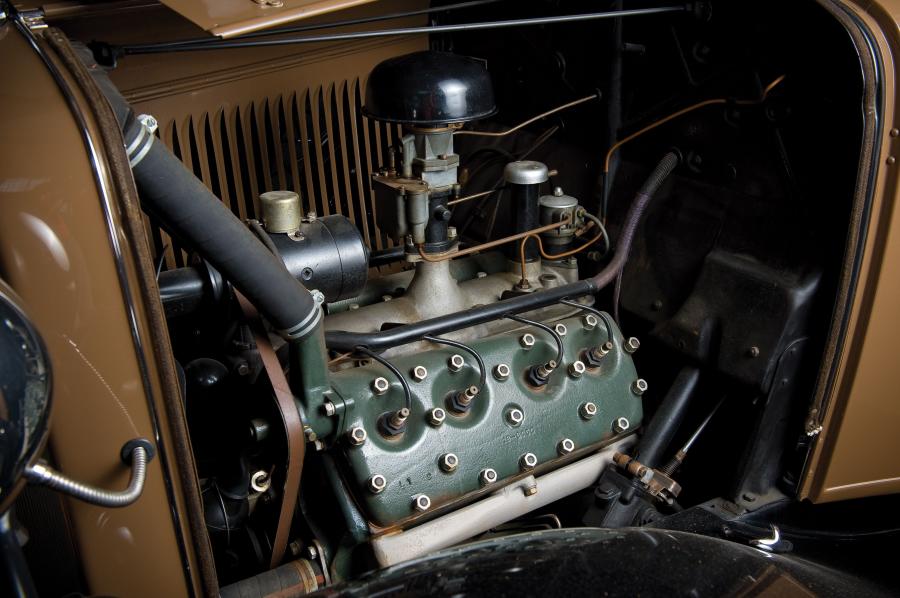  Ford V8 Station Wagon 1932 года  (фото 7 из 9)